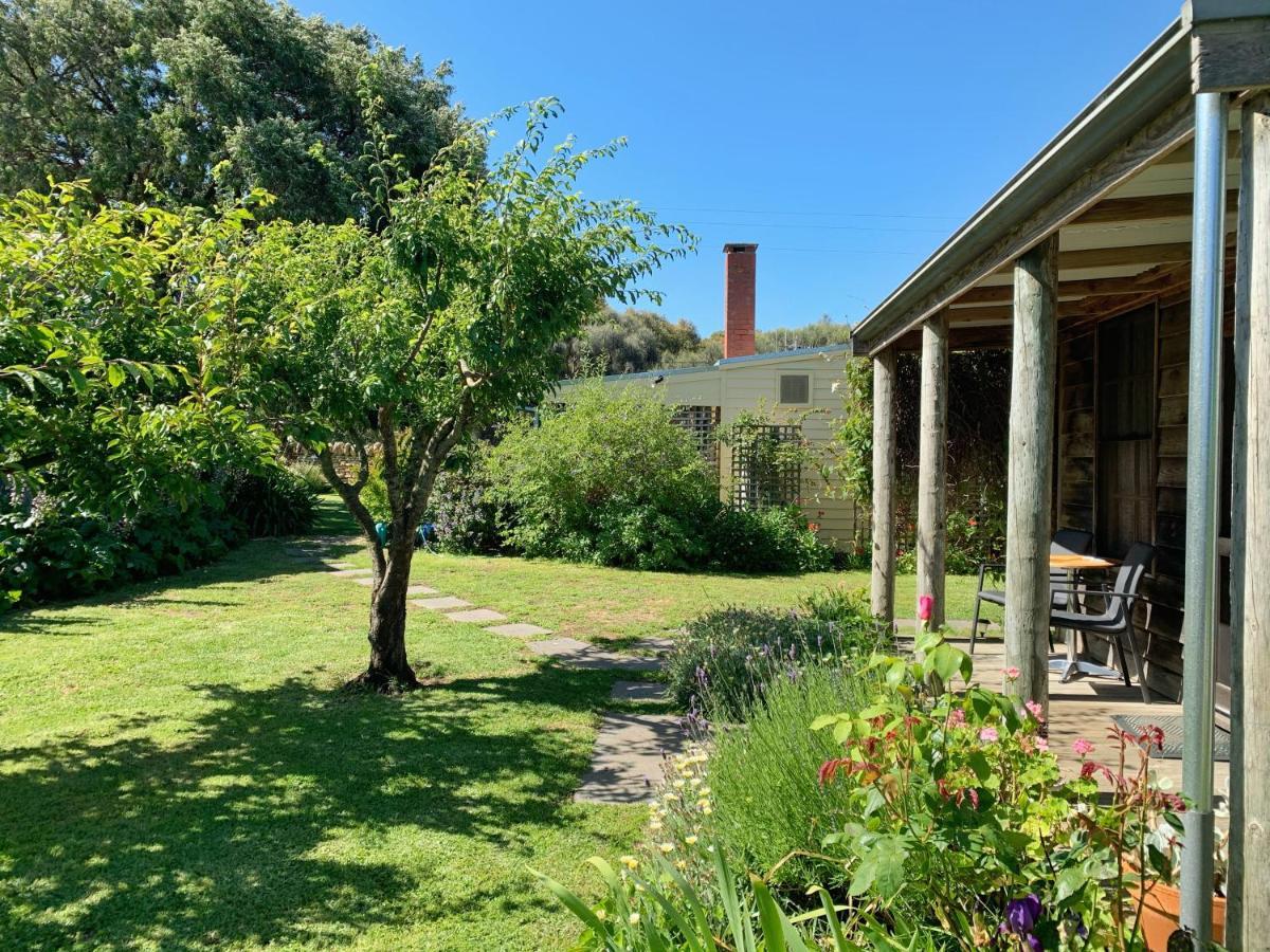 Cherry Plum Cottages Port Fairy Exterior photo